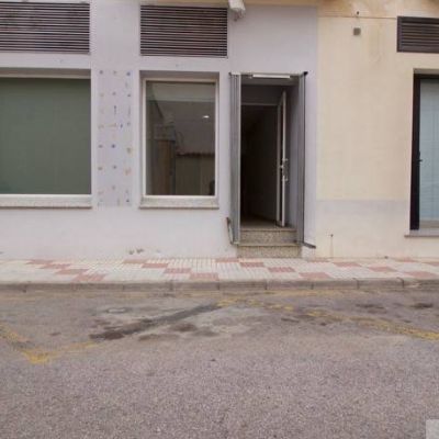Local comercial en Alquiler