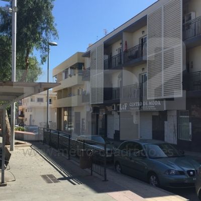 Local comercial en Venta
