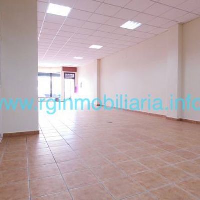 Local comercial en Alquiler