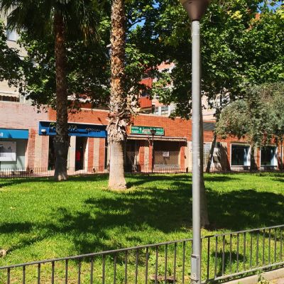 Local comercial en Alquiler