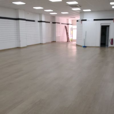 Local comercial en Alquiler