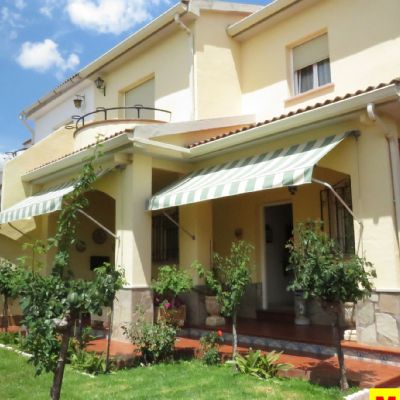 Chalet adosados en Venta