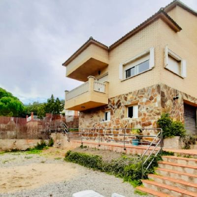 Chalets individuales en Venta