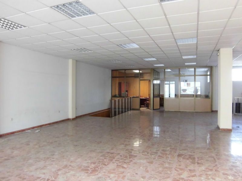 Local comercial en Alquiler