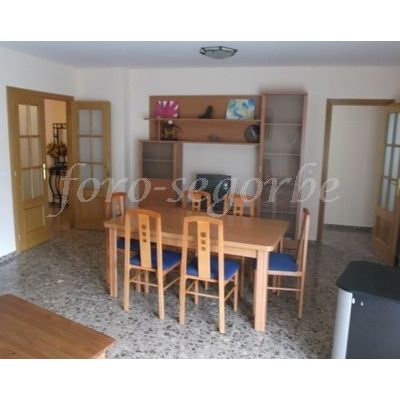 Piso en Alquiler