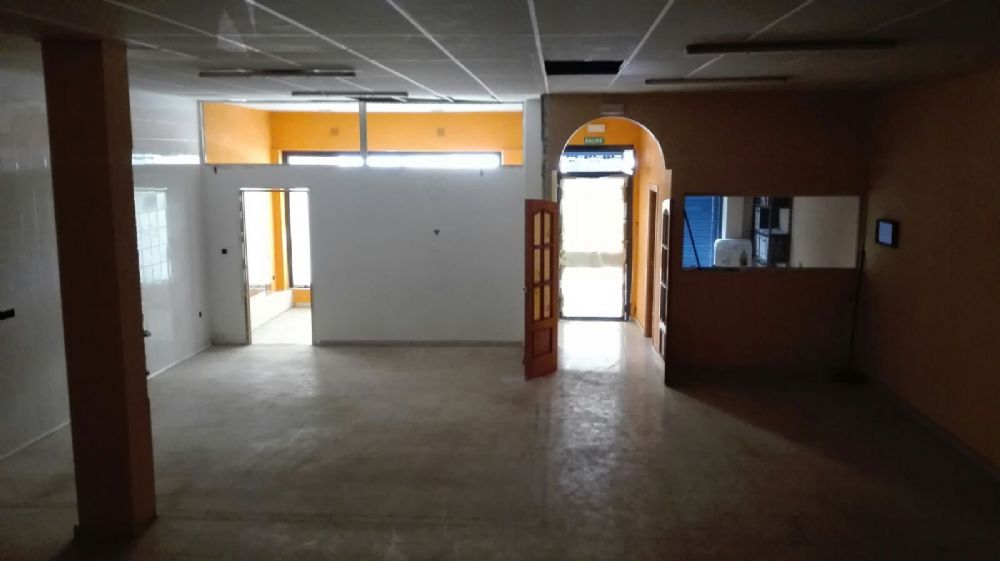 Local comercial en Venta