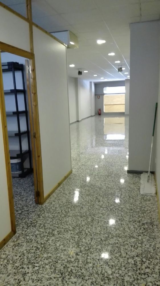 Local comercial en Venta