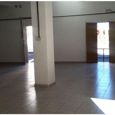 Local comercial en Alquiler