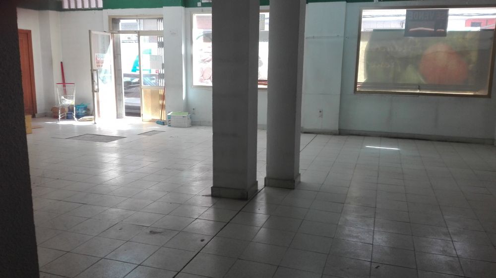 Local comercial en Venta