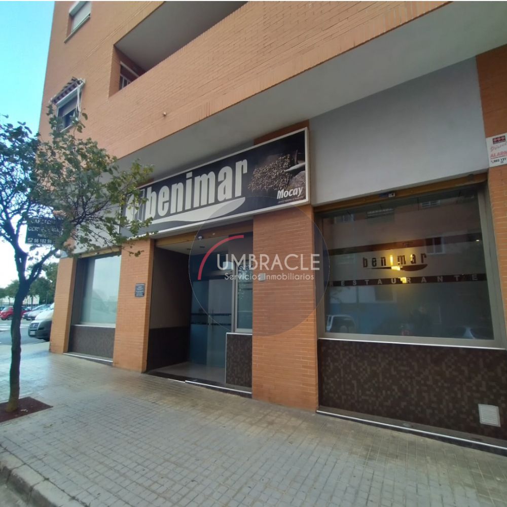 Local comercial en Alquiler